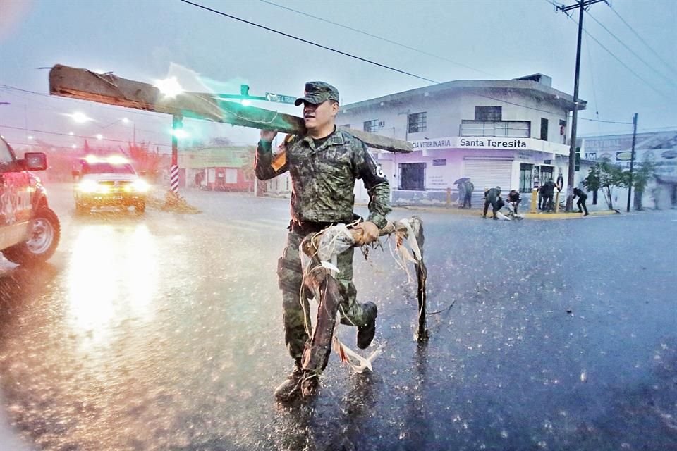 Elementos de la Guardia<br>Nacional y militares activaron el Plan D-N-III-E en el Estado.