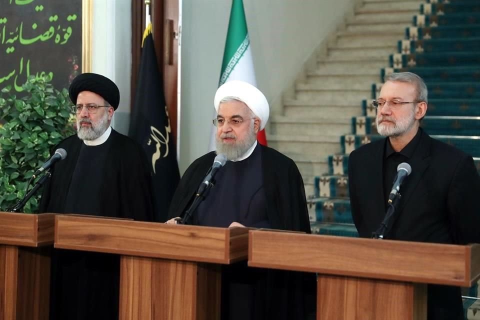 El Presidente iraní ordenó a Agencia de Energía Atómica de Irán aumentar desarrollo de centrifugadoras para enriquecer uranio más rápido.