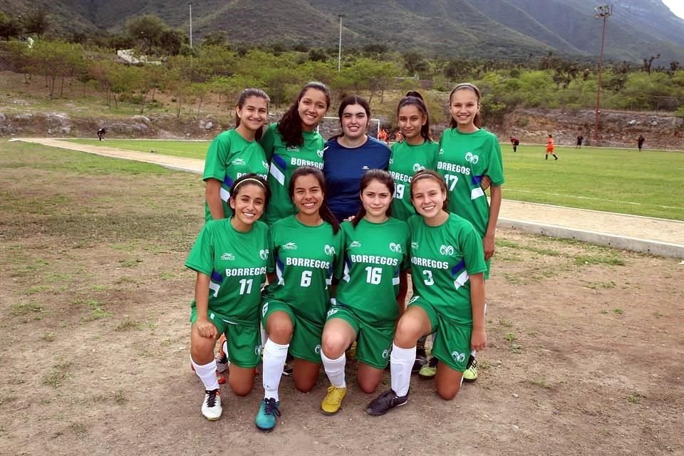 Valeria Salinas, Angela Navarro, Alyssa Hawks, Andrea Sotomayor, Sofía Rodríguez, Cecilia Cruz, Luisa Chong, Abril Salcido y Mariana Román