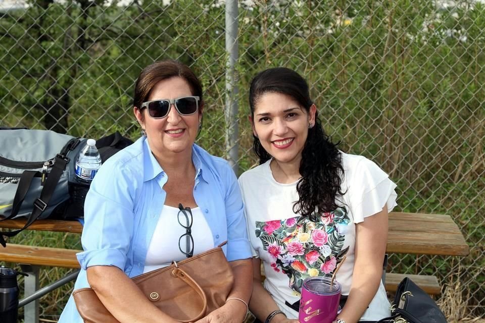 Rocío Martínez y Lily Santillana
