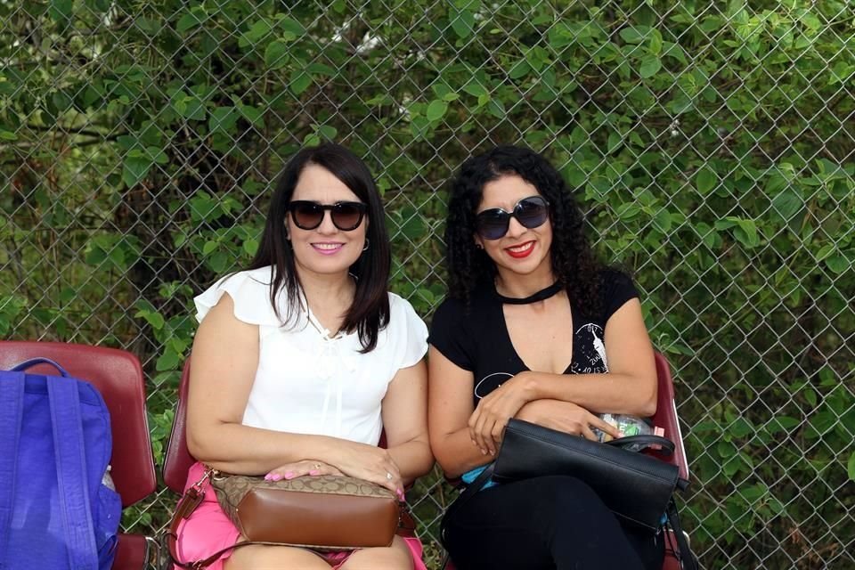 Silvia Lozano y Myrna Medina