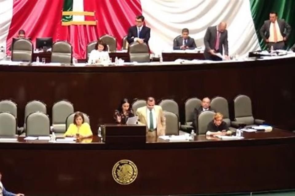 Ante los daños por 'Fernand' en NL, la Cámara de Diputados exhortó a la Federación a liberar recursos del Fondo Nacional de Desastres Naturales.