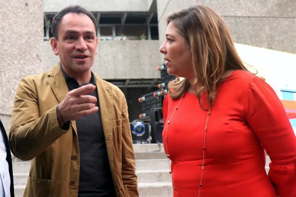 Arturo Herrera, Secretario de Hacienda, asistió a un encuentro de egresados en el Colmex.