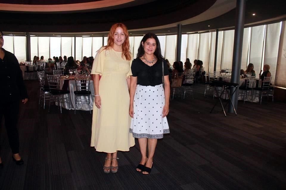 Adriana de Correa y Blanca Arrieta de Zavala