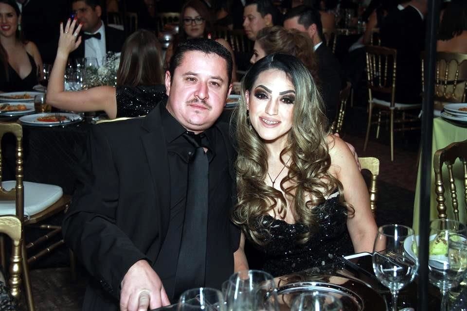 Jesús Meléndez y Alessandra Hinojosa