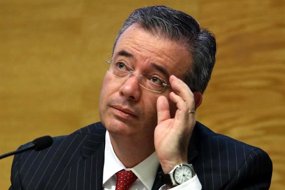 Alejandro Díaz de León, Gobernador Banxico.