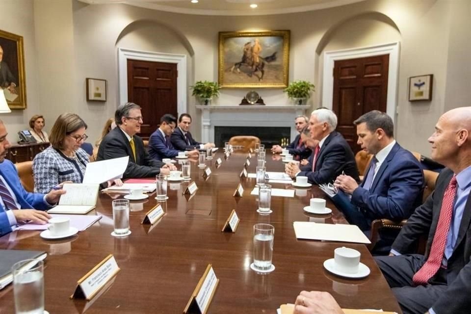 La reunión ocurre después de cumplirse el plazo de 90 días desde que entró en vigor un plan del Gobierno mexicano para reducir el flujo migratorio hacia EU.