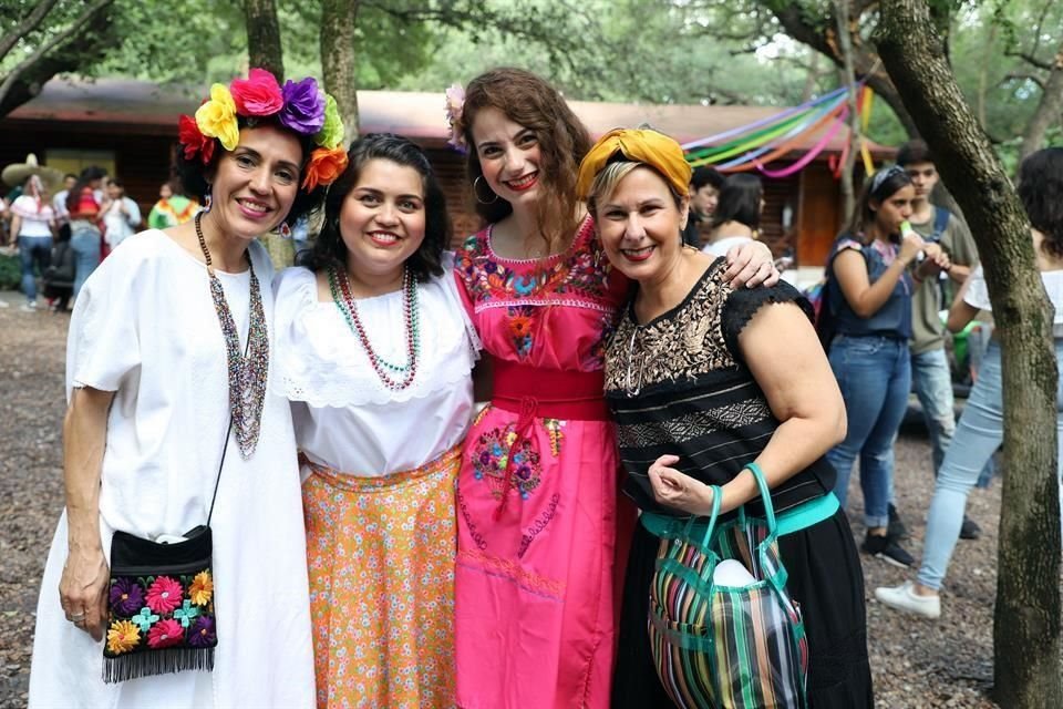 Daniela Lozano, Lili Olmos, Beatriz Elizondo y Ale Cázares