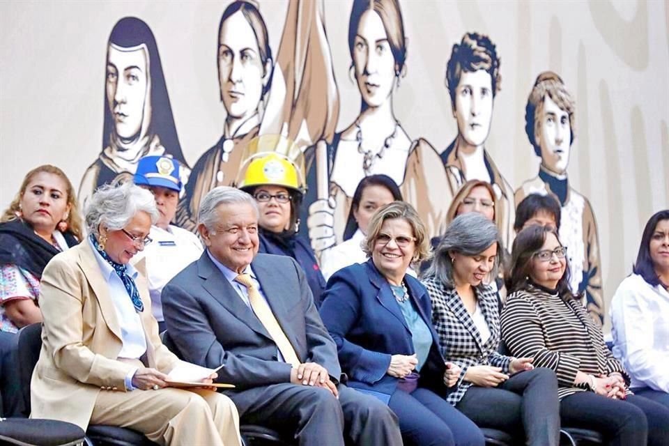 La pluralidad deberá guiar la recién creada Comisión Presidencial para la Conmemoración de Hechos, Procesos y Personajes Históricos de México, según historiadores.