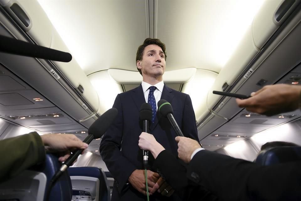 Trudeau ofreció la disculpa en un mensaje en el avión oficial.