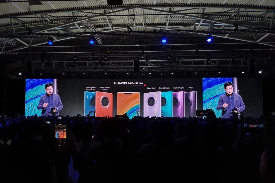 Huawei anunció sus nuevos smartphones Mate 30 y Mate 30 Pro, que funcionarán con Android 10 pese a la incertidumbre entre Google y Huawei.