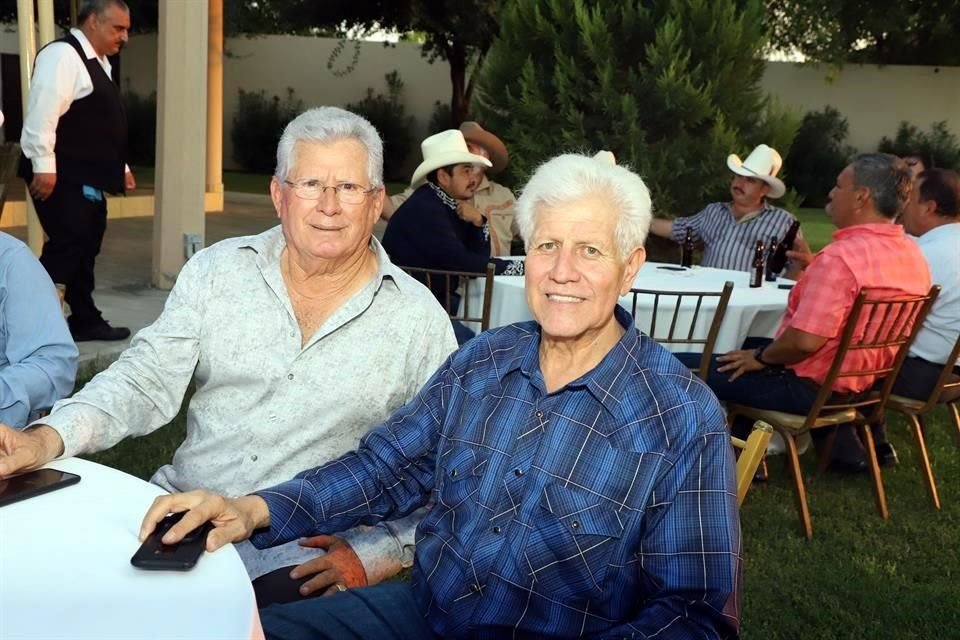 Eliezer Garza y Homero de León