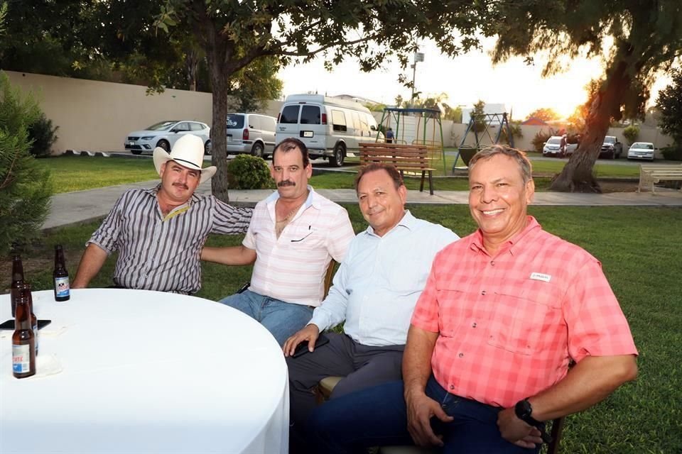 Kino Benavides, Luis Montemayor, Evelio Hernández y Eduardo del Real Carrillo