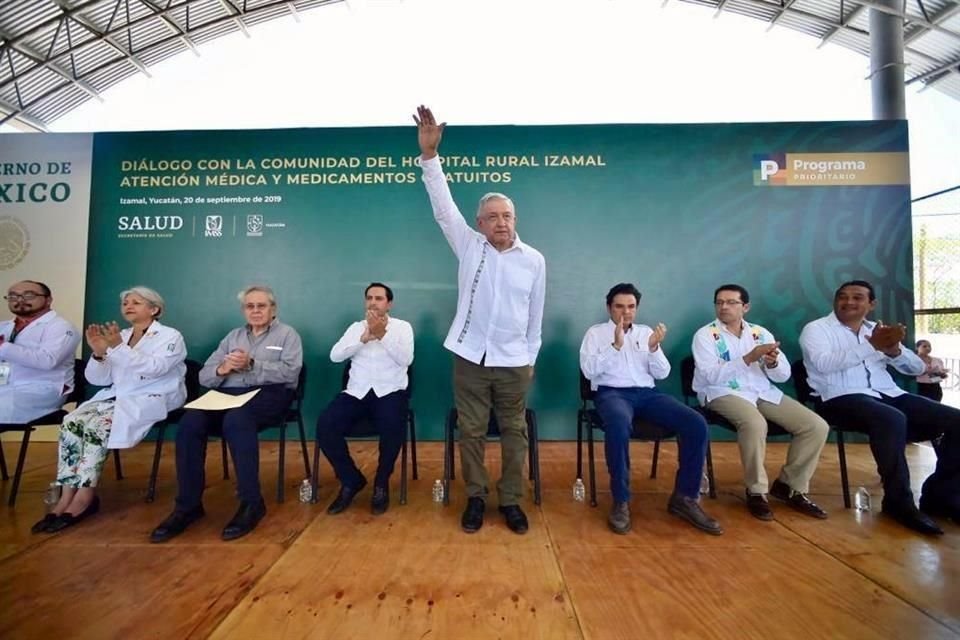 El Presidente Obrador continúa su gira por hospitales del IMSS, con Izamar, ha visitado 56 de 80.