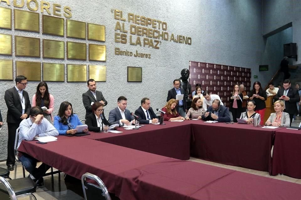 La sanción será de manera individual y de acuerdo a la gravedad de la irregularidad de cada uno de los funcionarios.