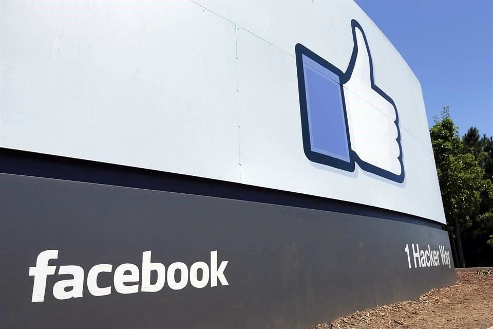 La sede central de Facebook se ubica en Menlo Park, California.