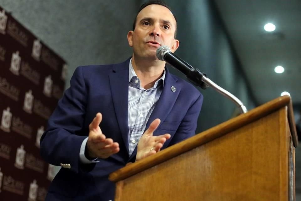 Carlos de la Fuente, coordinador de la bancada del PAN en el Congreso local.