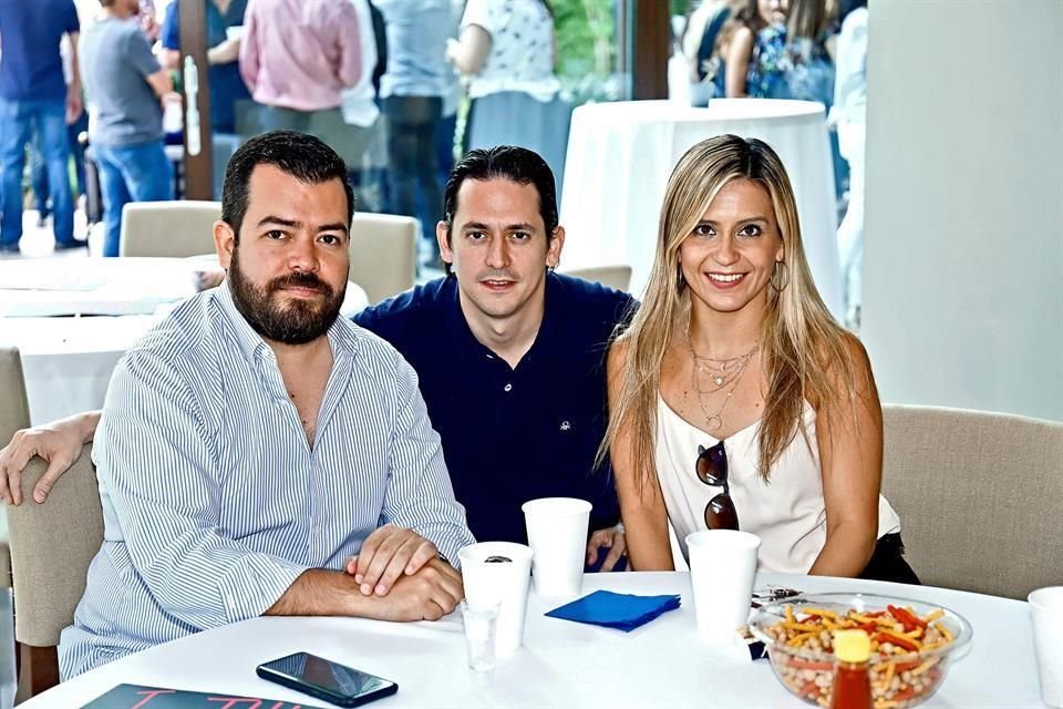 Mario Treviño, Francisco Garza y Elia Cerda de Villarreal