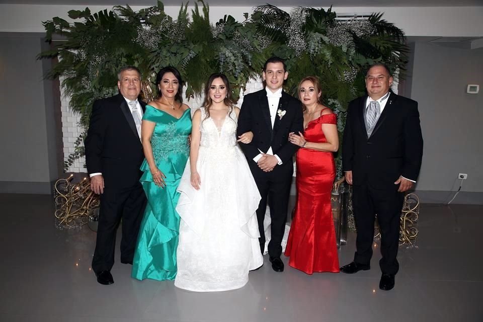 Sergio Molina Solís, Lydia Gómez de Molina, Cecilia Molina Gómez, Luis Carlos Valdés Cázares, María Guadalupe Cázares Zúñiga y Luis Carlos Valdés Rodríguez
