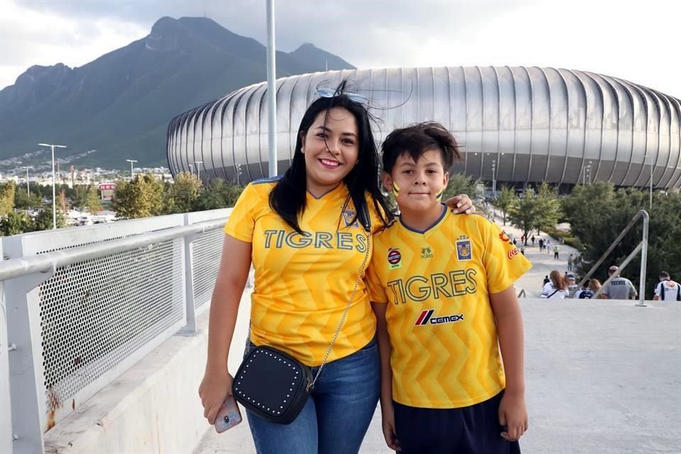 Claudia Ibarra y Alejandro Sotelo