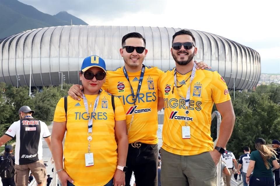 Laura Arce, Joel Arce y Jonathan Madrid