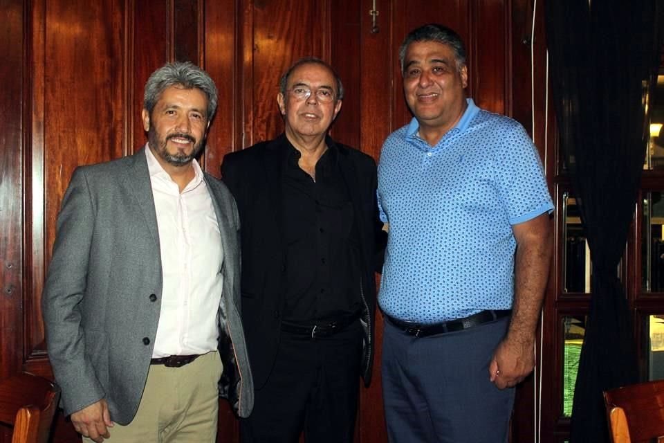 Roberto Nájera, Hugo González y Melesio Flores Álvarez