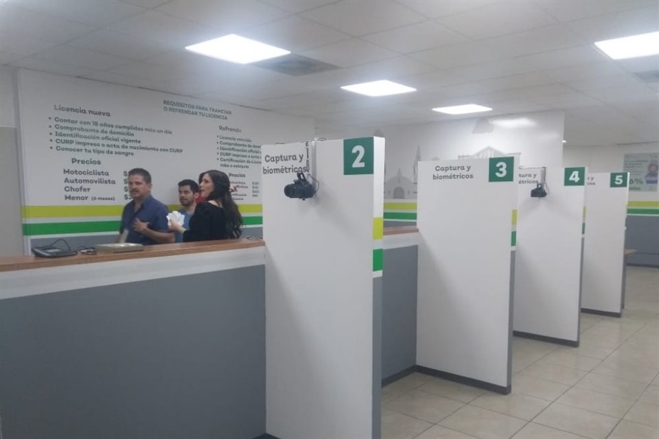 En este módulo se hará, además del refrendo, el trámite para licencias nuevas, que anteriormente sólo se hacía en oficinas centrales. 
