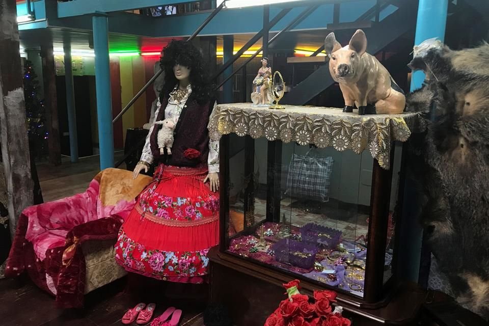 El museo se encuentra en el centro viejo de Bucarest.