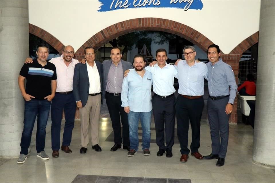 Carlos González, Emilio Álvarez, Enrique Ramos, Omar Chang, Roberto Limón, Pedro March, Luis Marcelo Noriega y José Luis González