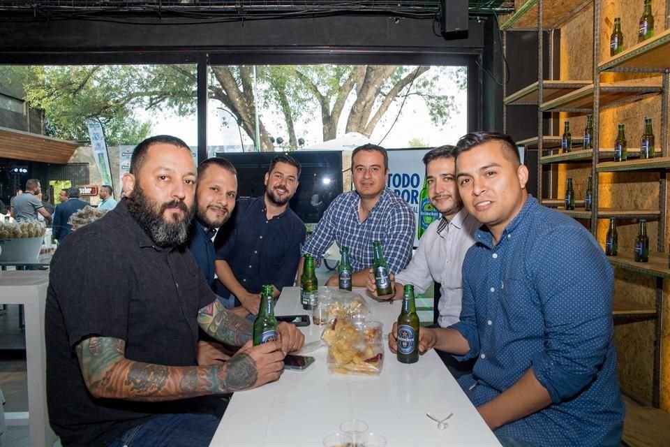 Angel Mendez, Francisco Guardiola, Eugenio Garza, Arturo Salas, Luis Loya, Erick Munjia