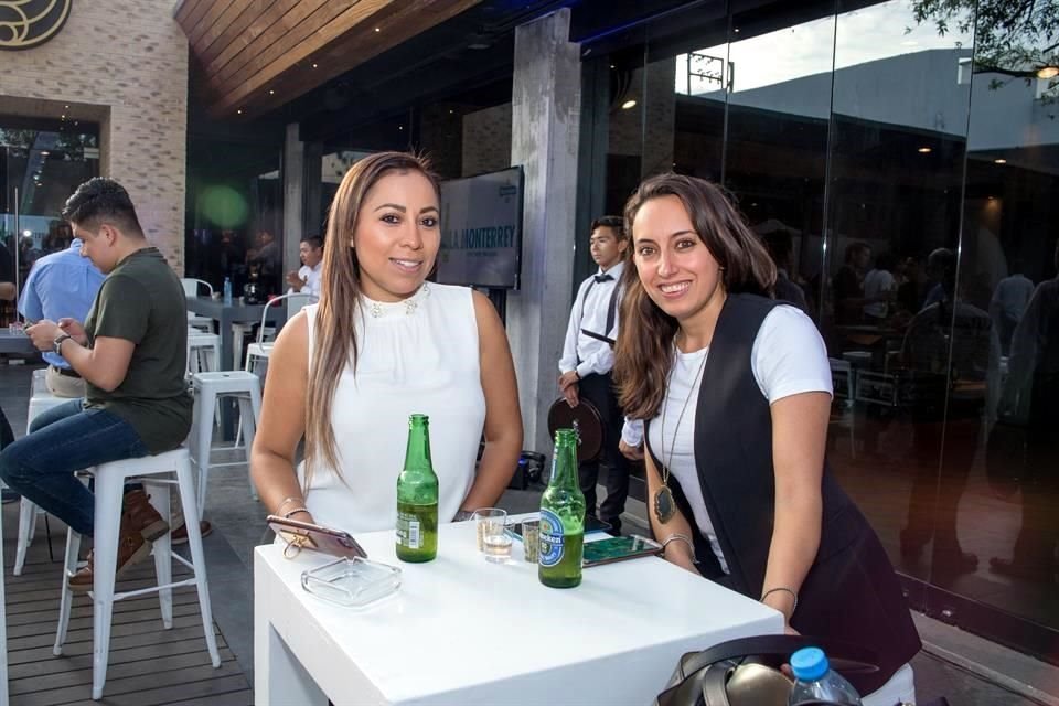 Rocio Ocampo y Fernanda Malanco