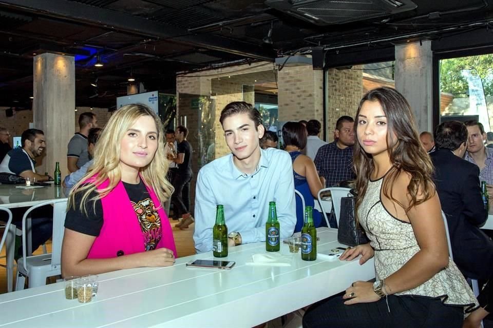 Alexa Rasnusson, Diego Chapa, Paola Meraz