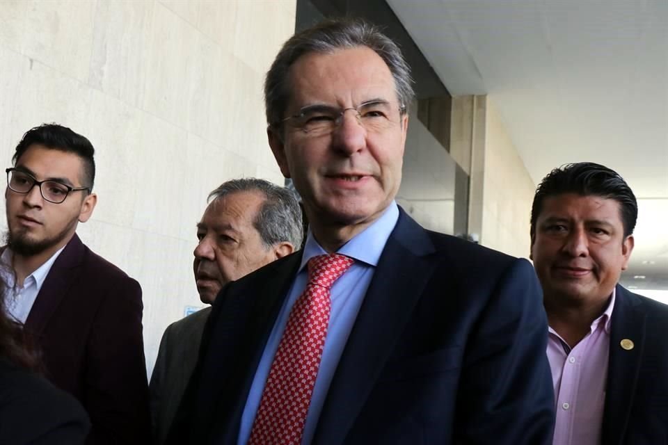 El Secretario de Educación, Esteban Moctezuma.