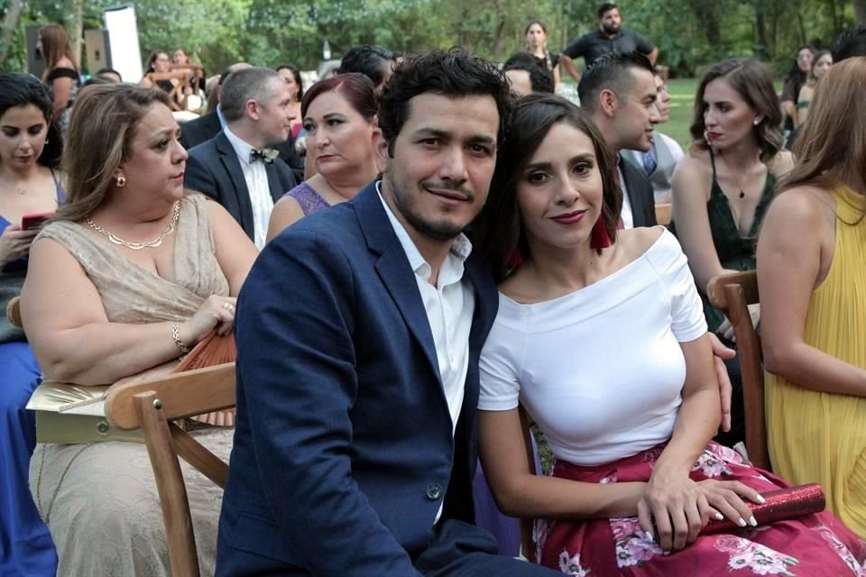 Alfonso Ceballos y Paulina Camacho