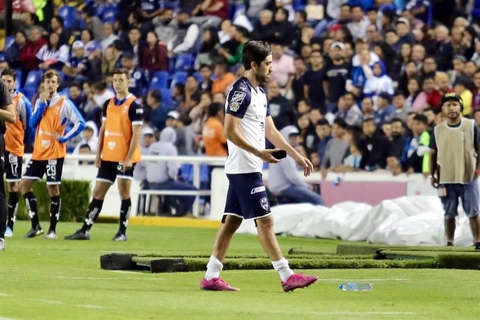 Rodolfo Pizarro fue expulsado cuando tenía pocos minutos de haber ingresado de cambio.