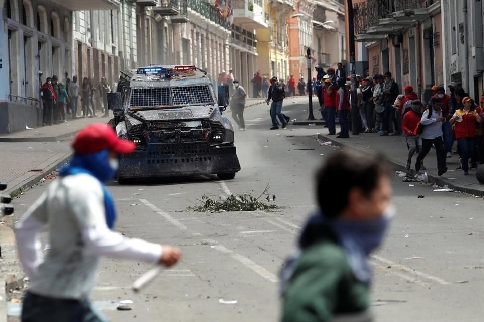Los manifestantes chocaron con fuerzas de seguridad.