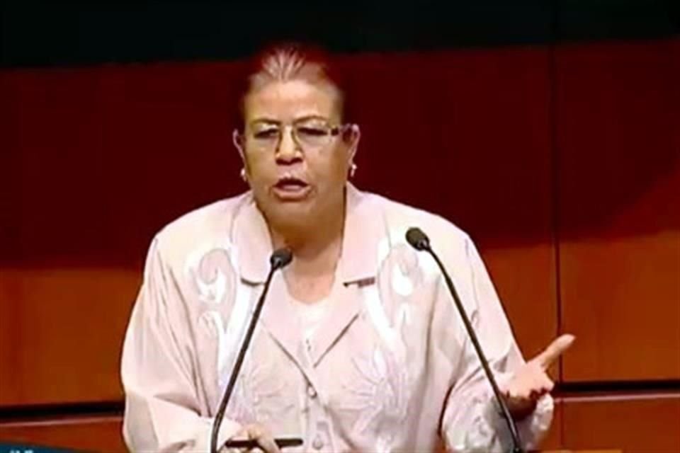 Valdez Martínez explicó que el 17 de septiembre las cuatro diputadas y ella misma se entrevistaron con Gabriel García para hacerle ver su rechazo a la incorporación de Espino.