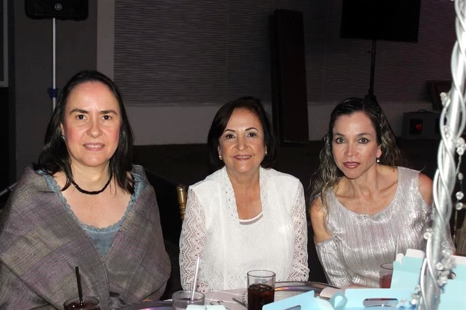 Lupita de la Fuente y Lupita de De la Fuente