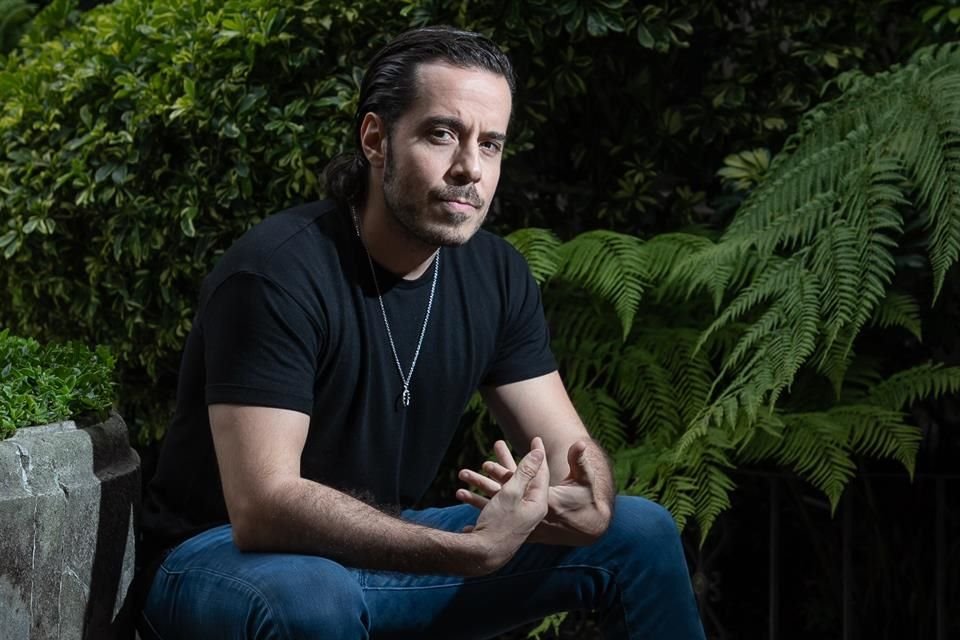 José Madero desearía ser padre, aunque no es algo que le inquiete; alista su segundo libro infantil y promueve su álbum 'Psalmos'.