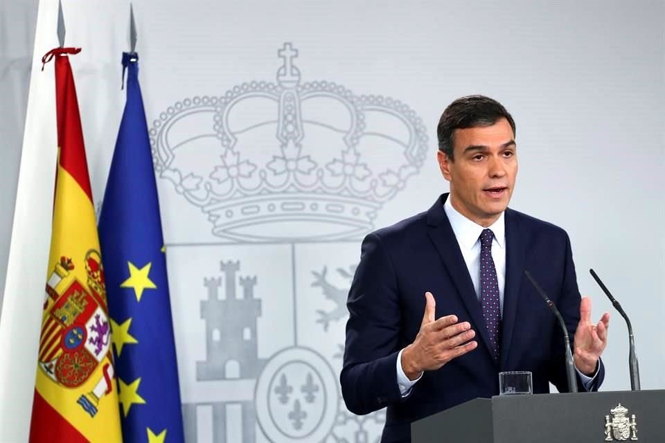 El Presidente español, Pedro Sánchez, realiza una declaración después del veredicto que condena a líderes separatistas catalanes.