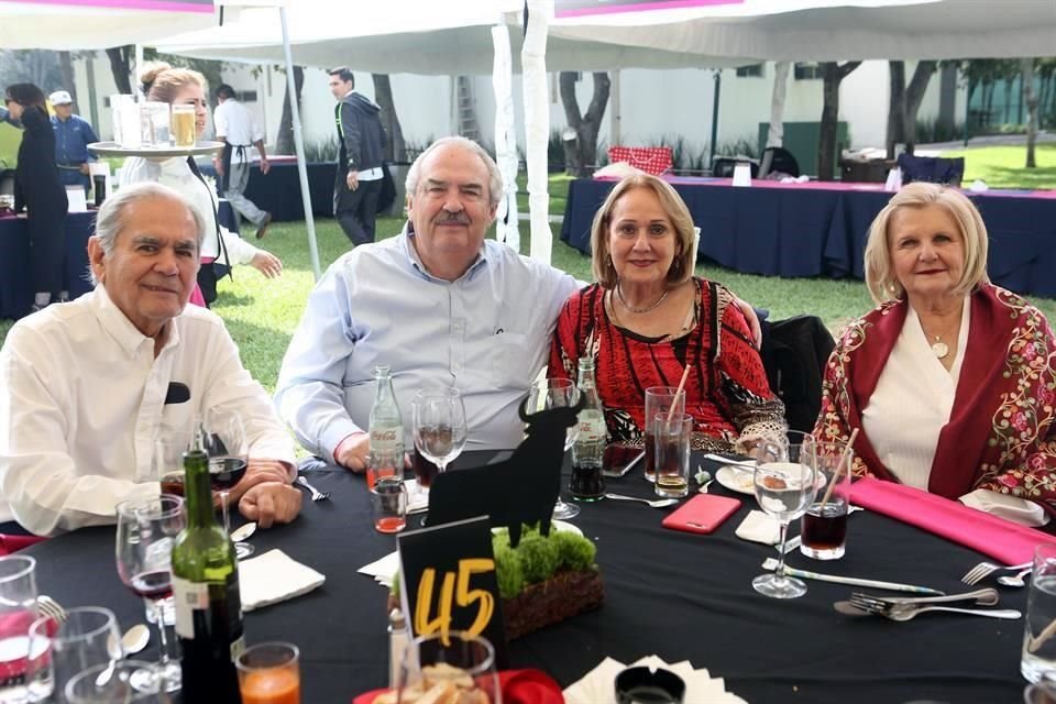 Óscar Lozano, Juan Manuel Ríos, Rosario González de Ríos y Guadalupe Chapa de Lozano