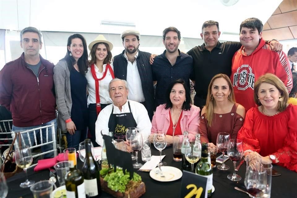 Rodrigo Alanís, Aude Le Maison, Cecilia Quintanilla, Gerardo Alanís Villarreal, Federico Alanis, Gerardo Alanis, Patricio Alanís, Gerardo Alanís Cabello, Beatriz Lambretón de Alanís,  Patricia Gómez d