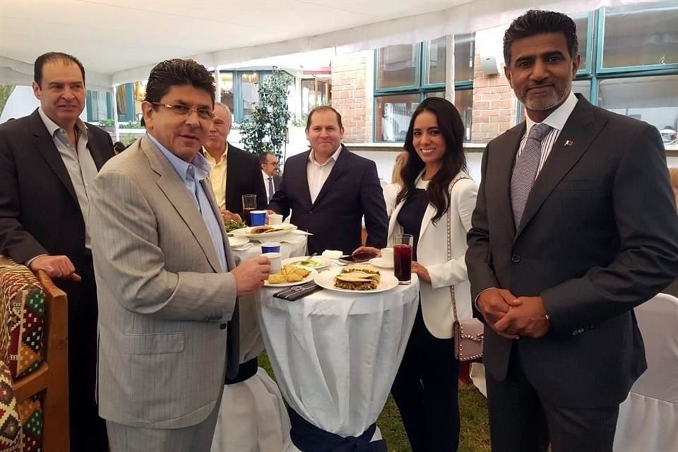 Kuri estuvo como invitado en un evento privado en casa del embajador de Qatar en México.