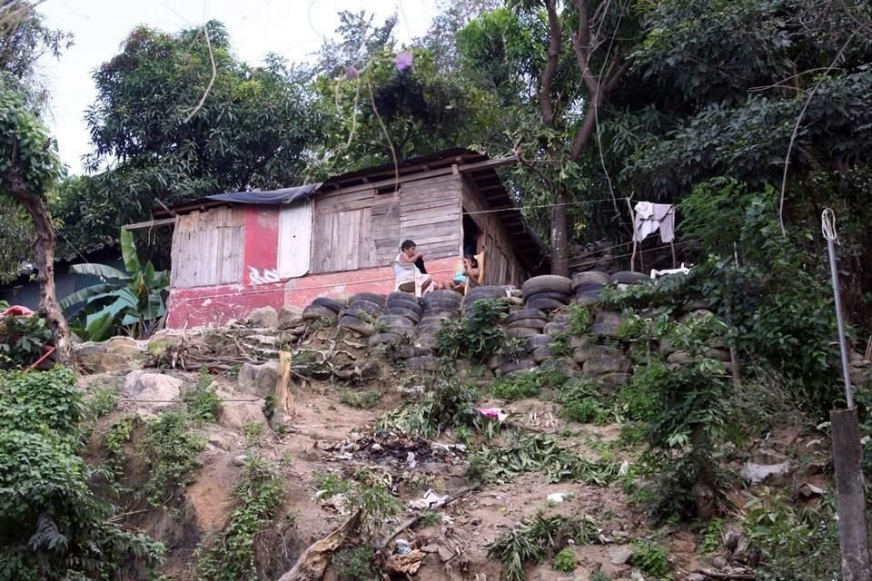 San Simón Zahuatlán es uno de los 15 municipios en donde, en promedio, 99 por ciento de sus habitantes son pobres, según Coneval.