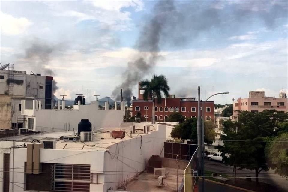 El periodista holandés Jan-Albert Hootsen tomó esta fotografía desde el edificio donde se resguardaba.