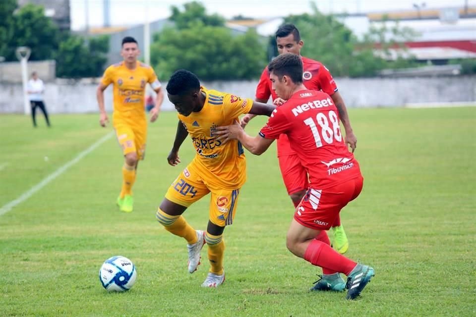 Los cuadros filiales de Tigres y Veracruz disputaron sus respectivos encuentros con normalidad.
