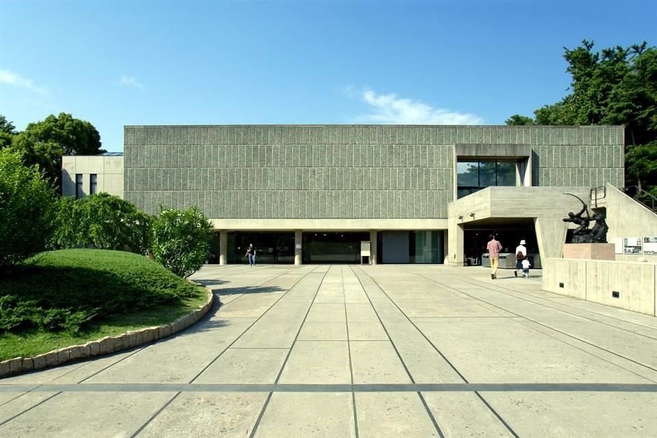 El Museo Nacional de Arte Occidental está ubicado en Tokio, Japón, y se construyó en 1959 con el fin de tener un espacio para exhibir la colección del industrial Matsukata Kojiro.