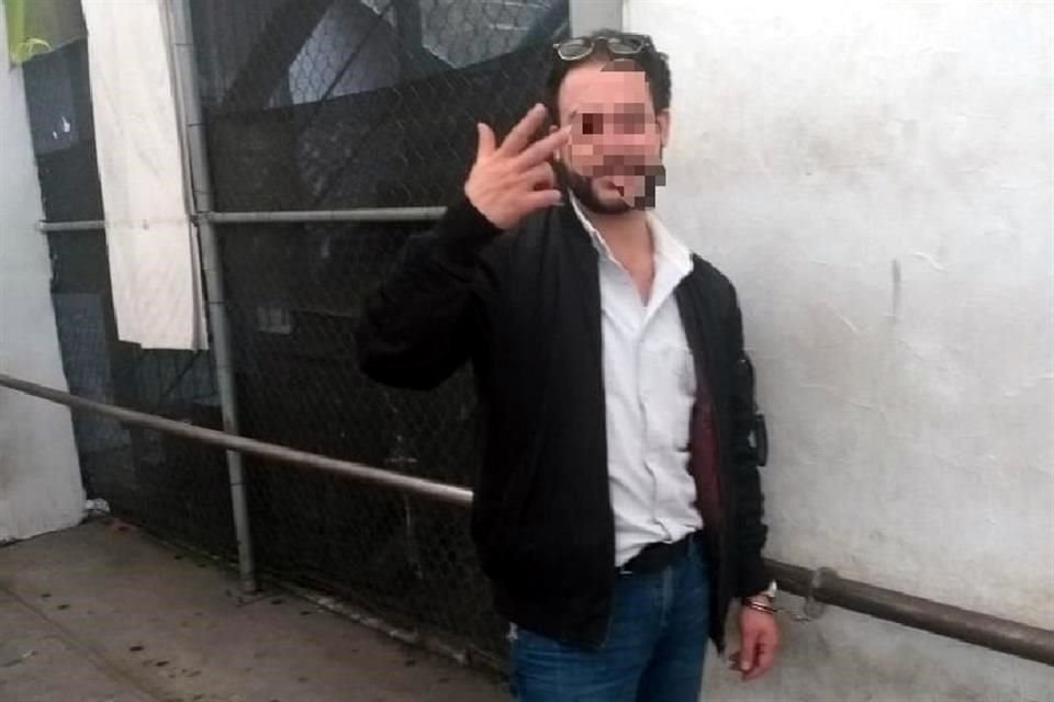 Cerca de las 6:00 horas de este sábado, la Comisaría de Guadalajara realizó el arresto de Gerardo, de 30 años.