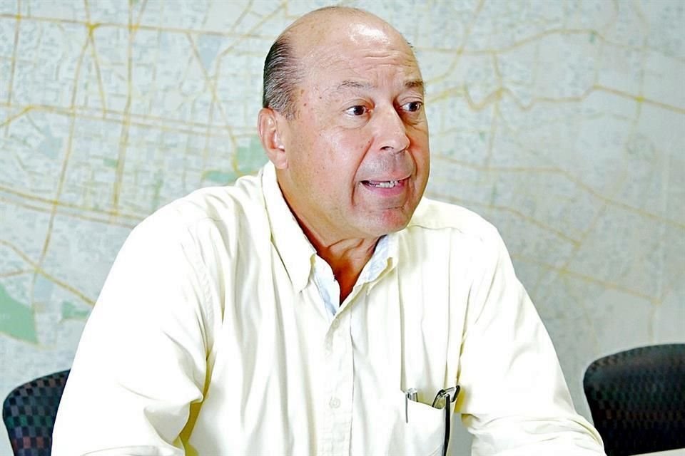 Abelardo Martínez.