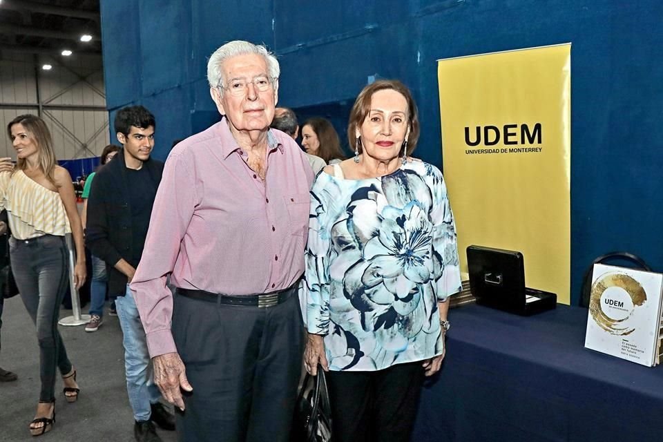 Enrique Segovia y Susana González de Segovia 